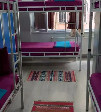 Xalila Hostel&cafe
