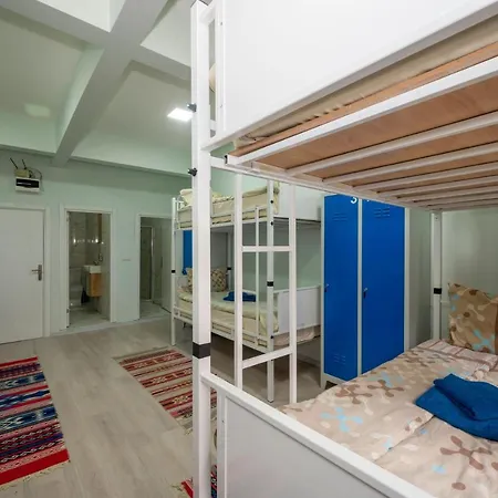 Xalila Hostel&cafe * Стамбул