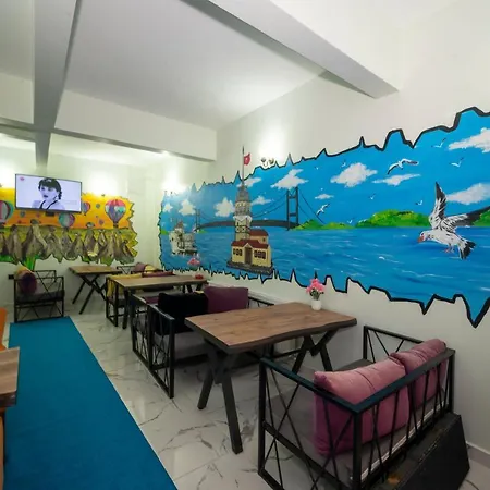 Hostal Xalila Hostel&cafe *