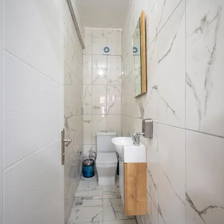 Xalila & Cafe, Men's Room, In ,